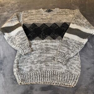 SOLE Handmade Knit Sweater Mens Large Gray Black Diamond Pattern Acrylic Vintage